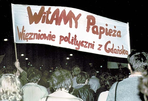 1983_-_papiez_witamy_papieza-kolor.jpg